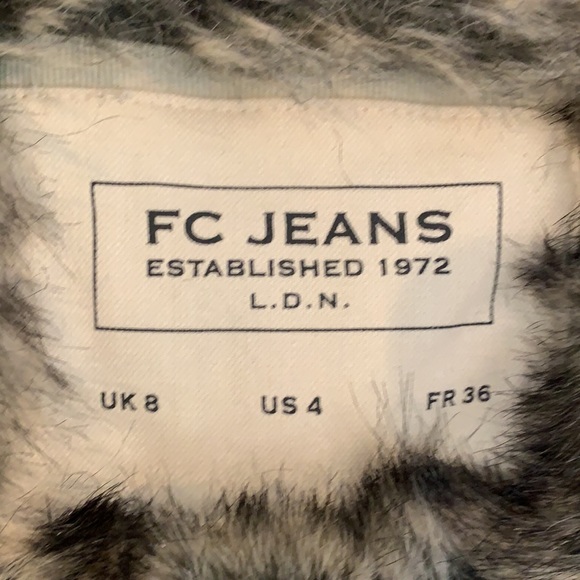 FC Jeans Ivory Coat with Faux Fur Lining/Hood - Picture 4 of 9
